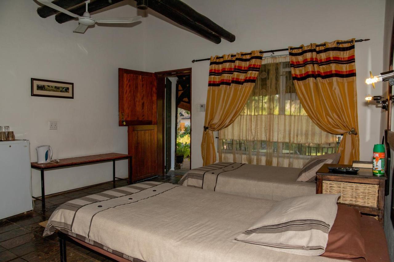 Lion'S Den Guesthouse Очиваронго Экстерьер фото
