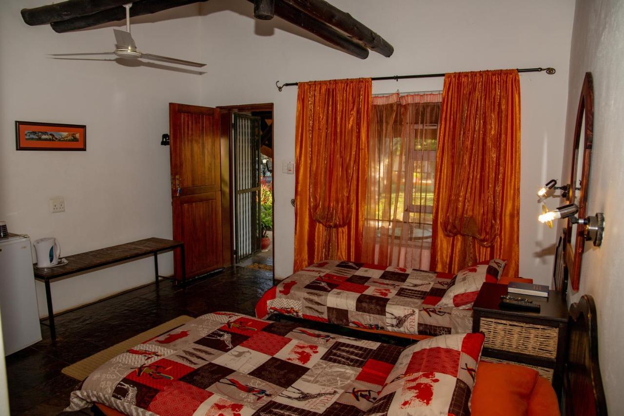 Lion'S Den Guesthouse Очиваронго Экстерьер фото